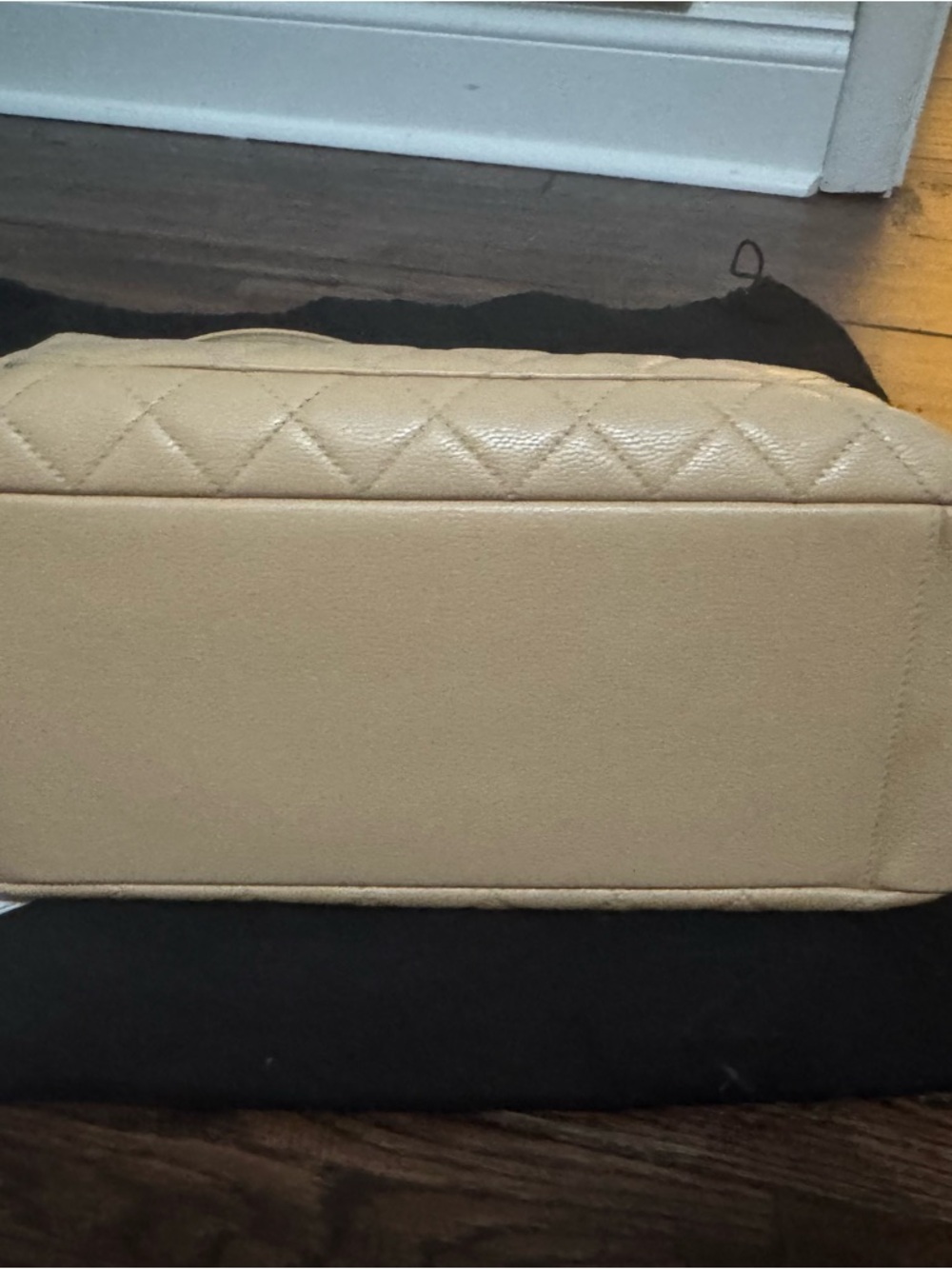 CHANEL Beige Quilted Leather Tote with Gold Chain-Strap - Picture 6 of 12